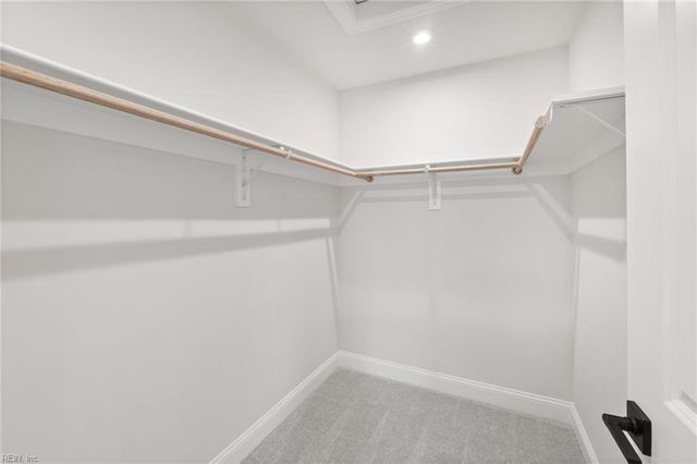 11 Bracewell LN, Yorktown, VA 23692