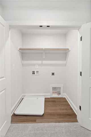 11 Bracewell LN, Yorktown, VA 23692