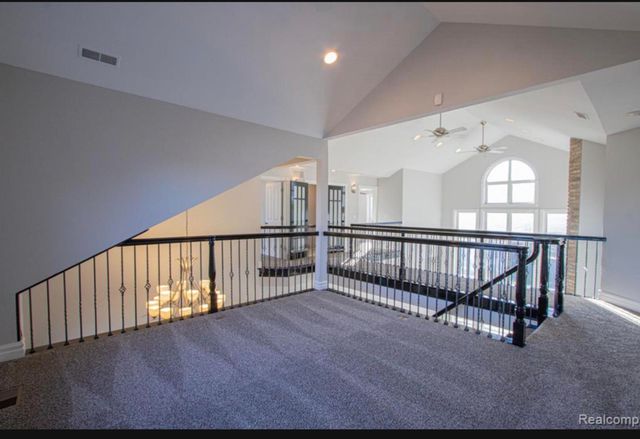 49404 Compass Point Drive, New Baltimore, MI 48047