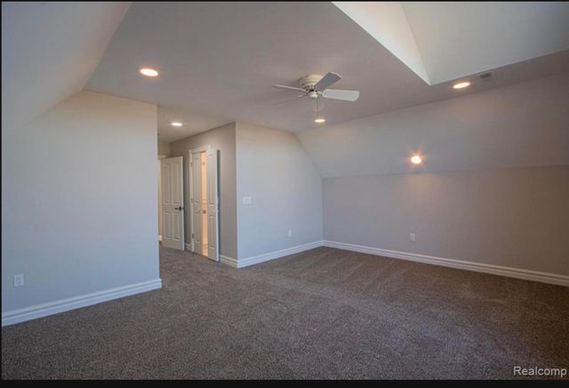 49404 Compass Point Drive, New Baltimore, MI 48047