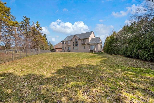 49404 Compass Point Drive, New Baltimore, MI 48047