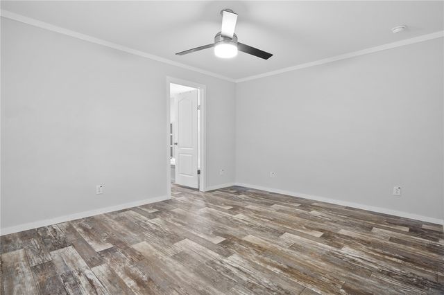 1212 Fort Worth St, Rockport, TX 78382