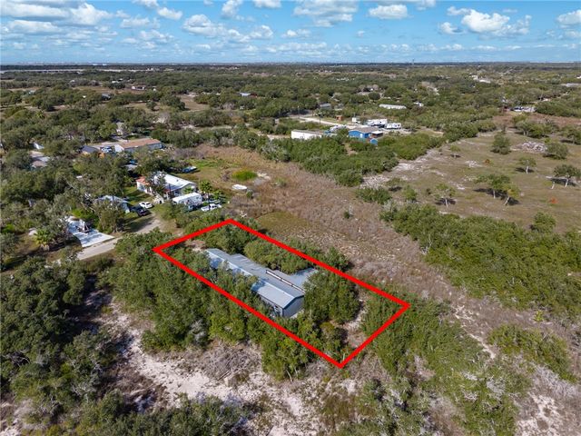 1212 Fort Worth St, Rockport, TX 78382