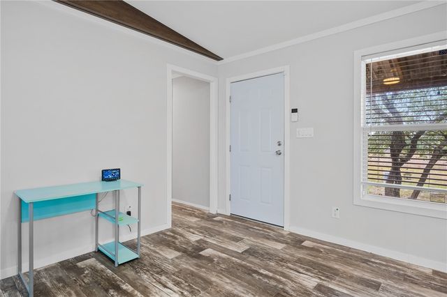 1212 Fort Worth St, Rockport, TX 78382