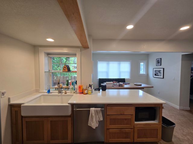 2025 Lawrence Street, Klamath Falls, OR 97601