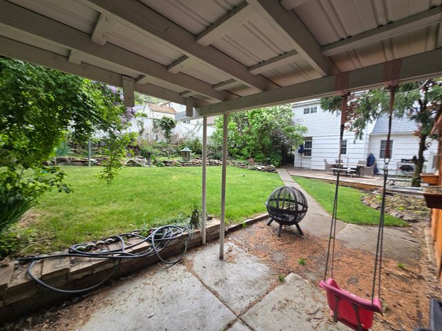 2025 Lawrence Street, Klamath Falls, OR 97601