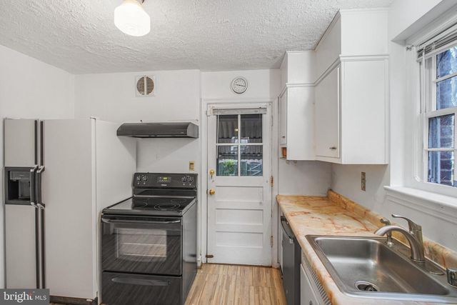 1605 CRITTENDEN ST NE, Washington, DC 20017