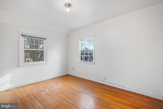 1605 CRITTENDEN ST NE, Washington, DC 20017