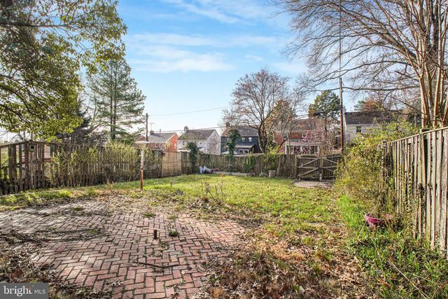 1605 CRITTENDEN ST NE, Washington, DC 20017