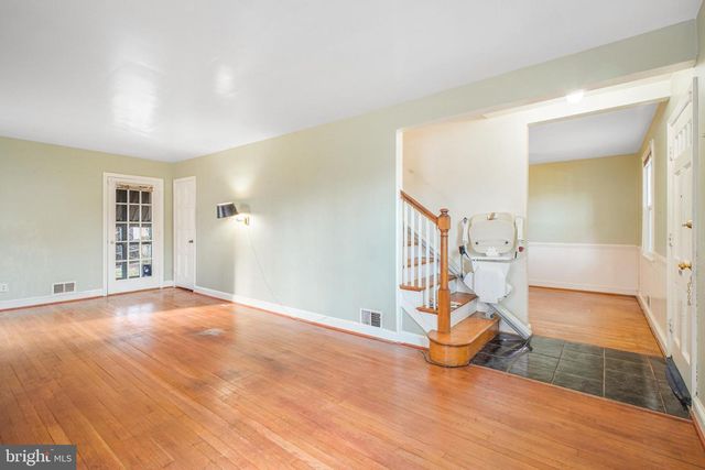 1605 CRITTENDEN ST NE, Washington, DC 20017