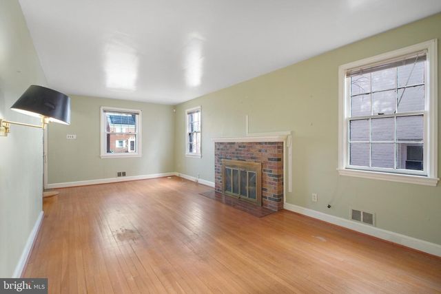 1605 CRITTENDEN ST NE, Washington, DC 20017