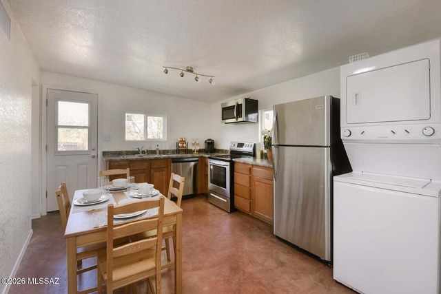 4415 N Swan Road, Tucson, AZ 85718