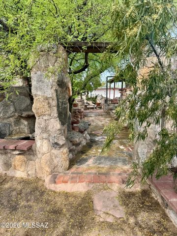 4415 N Swan Road, Tucson, AZ 85718