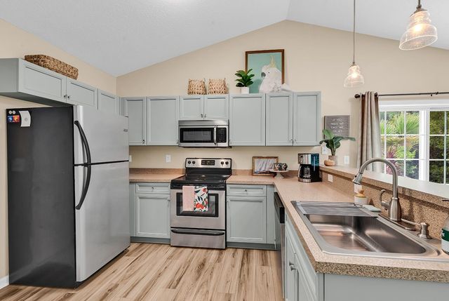 208 South Reach Ct., Myrtle Beach, SC 29588
