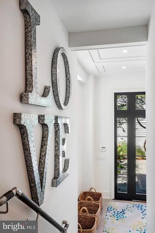 11 3RD STREET, Surf City, NJ 08008