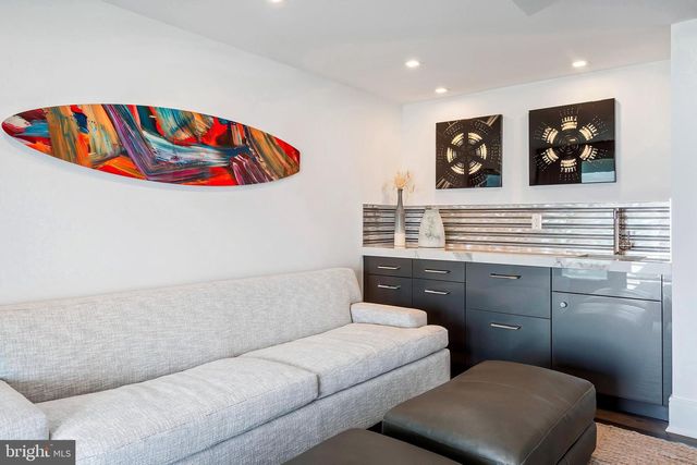 11 3RD STREET, Surf City, NJ 08008