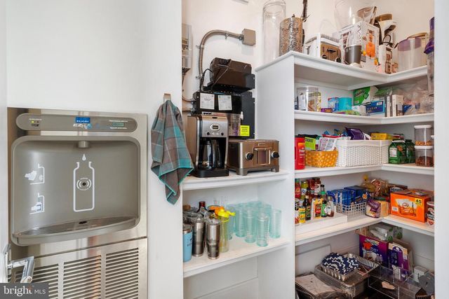 11 3RD STREET, Surf City, NJ 08008