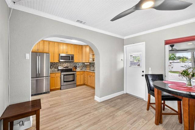 5519 COMMONWEALTH AVENUE N, St Petersburg, FL 33703