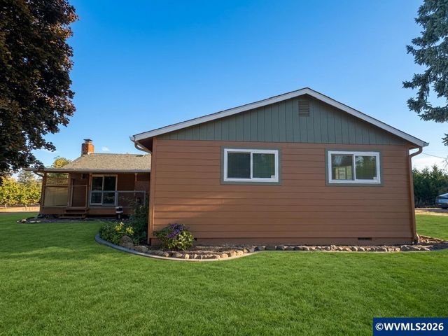 38790 Gilkey Rd, Scio, OR 97374