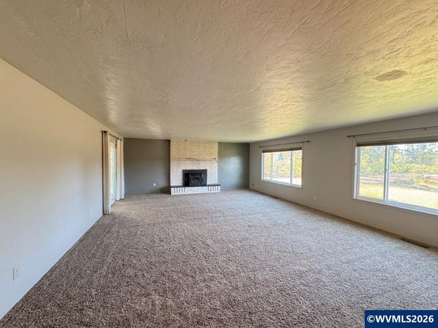 38790 Gilkey Rd, Scio, OR 97374