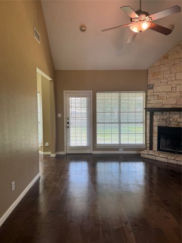 1403 Hickory Drive, Pilot Point, TX 76258