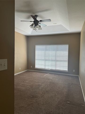 1403 Hickory Drive, Pilot Point, TX 76258