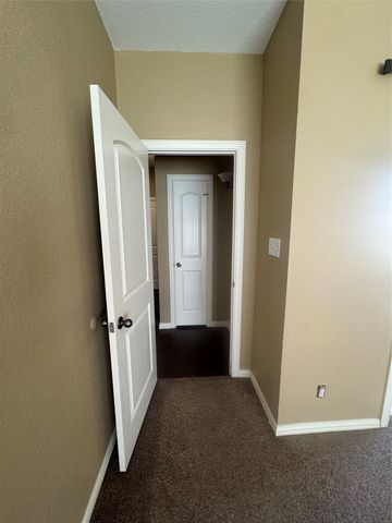 1403 Hickory Drive, Pilot Point, TX 76258