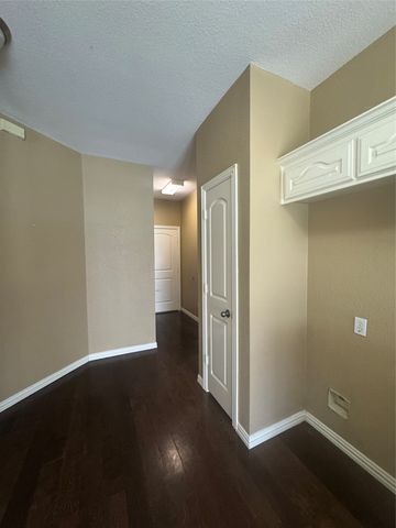 1403 Hickory Drive, Pilot Point, TX 76258