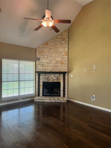 1403 Hickory Drive, Pilot Point, TX 76258