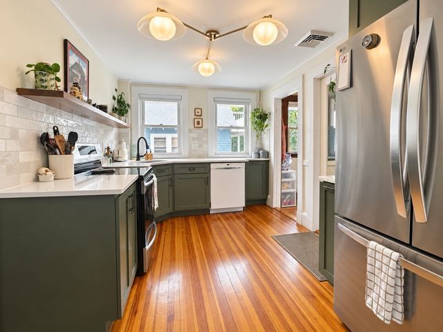 134 Tyndale St 2, Boston, MA 02131