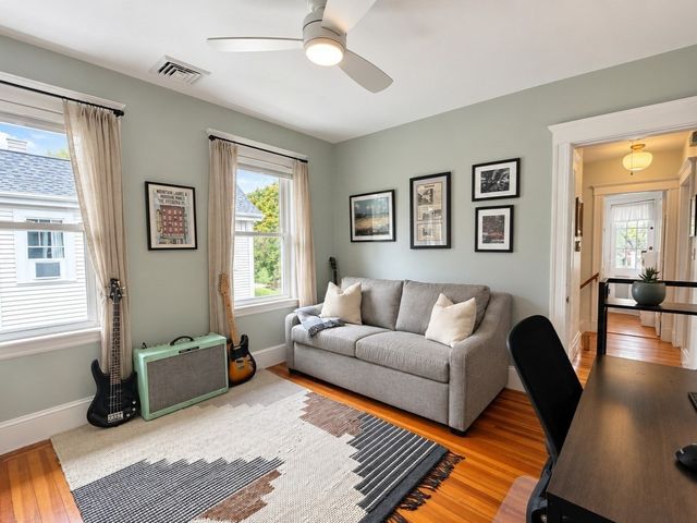 134 Tyndale St 2, Boston, MA 02131