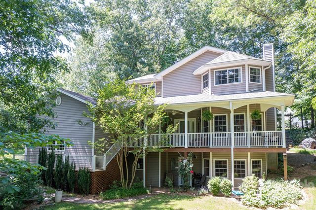72 Whitfield Lane, Weaverville, NC 28787