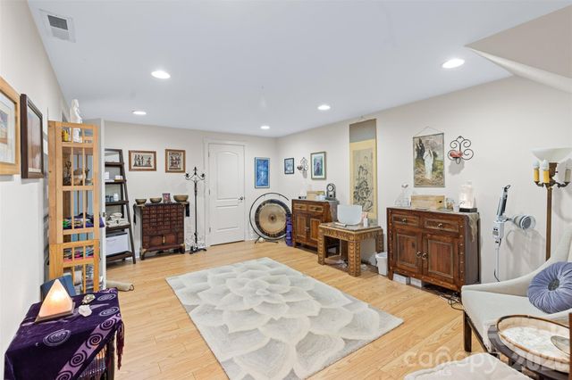 72 Whitfield Lane, Weaverville, NC 28787