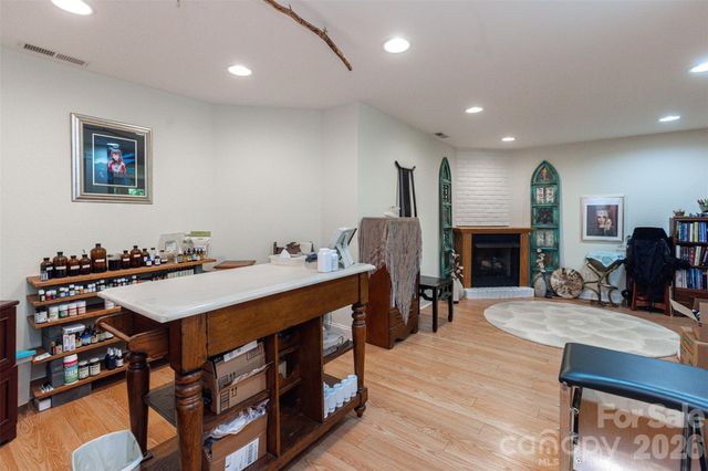 72 Whitfield Lane, Weaverville, NC 28787