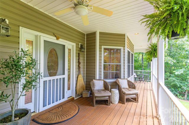 72 Whitfield Lane, Weaverville, NC 28787