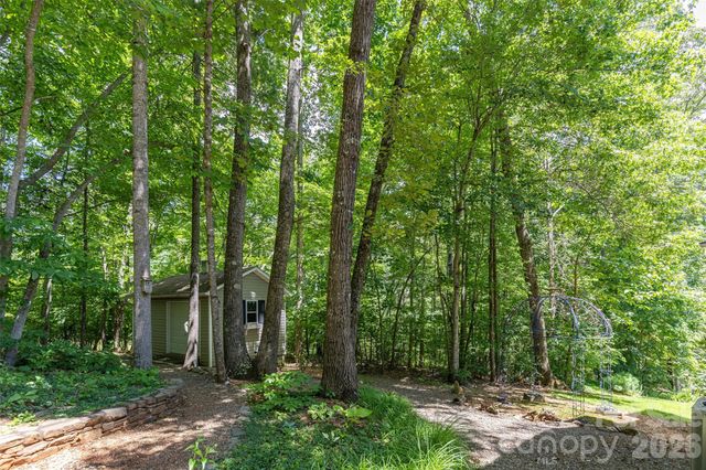 72 Whitfield Lane, Weaverville, NC 28787