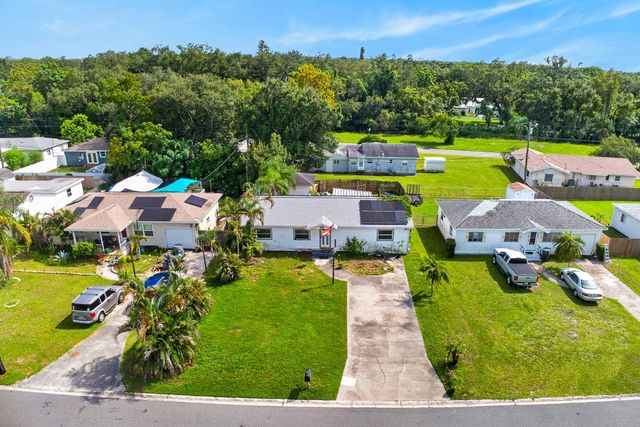 5260 43RD AVENUE N, St Petersburg, FL 33709
