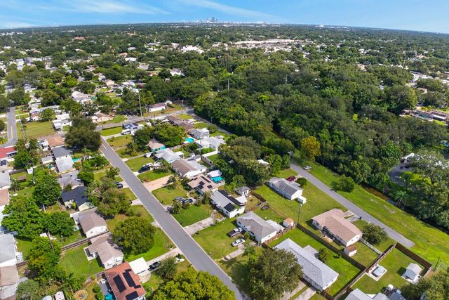 5260 43RD AVENUE N, St Petersburg, FL 33709
