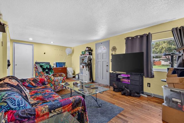 5260 43RD AVENUE N, St Petersburg, FL 33709