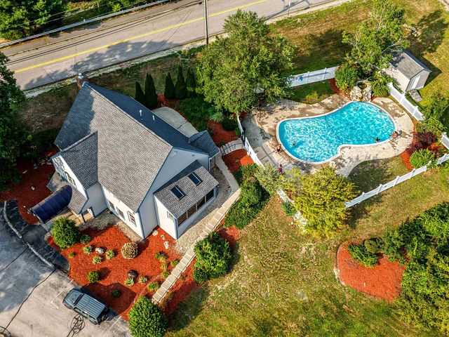 130 Eastern Ave Apt 201, Manchester, NH 03104