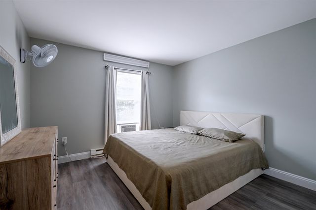 130 Eastern Ave Apt 201, Manchester, NH 03104