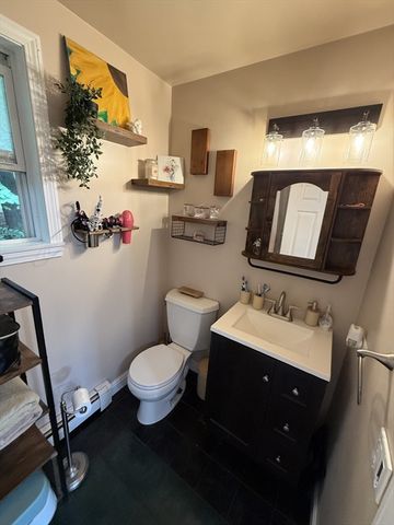74 Wilkinson St, Worcester, MA 01606