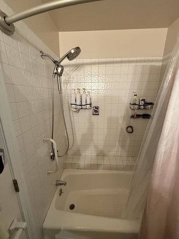 74 Wilkinson St, Worcester, MA 01606