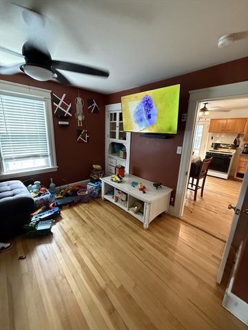 74 Wilkinson St, Worcester, MA 01606