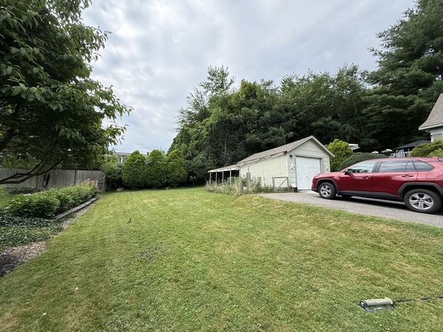 74 Wilkinson St, Worcester, MA 01606