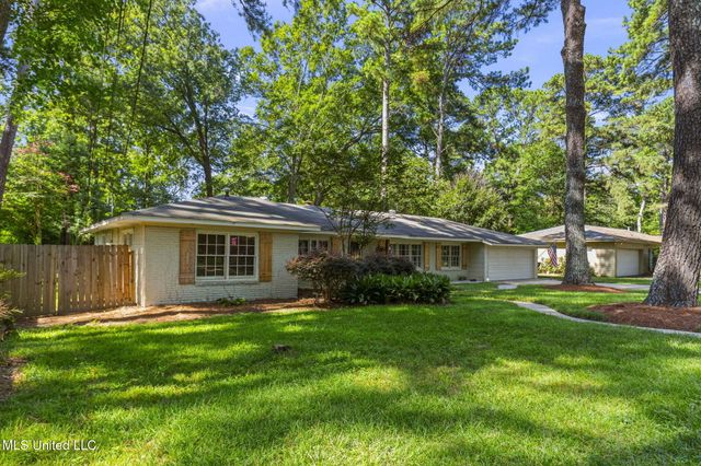 5235 Hialeah Drive, Jackson, MS 39211