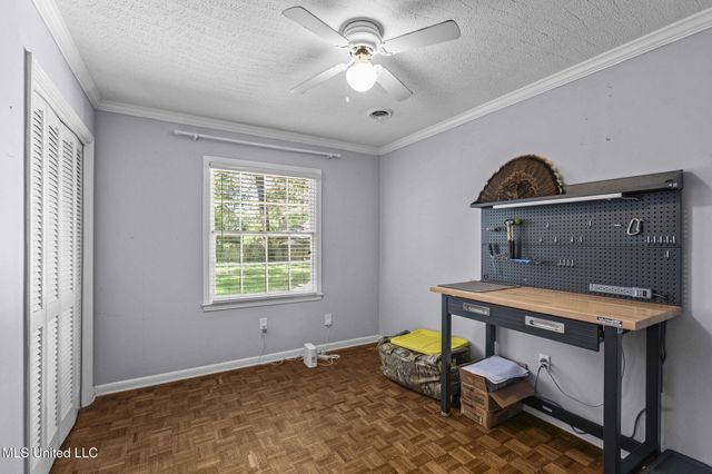 5235 Hialeah Drive, Jackson, MS 39211