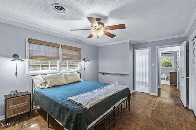 5235 Hialeah Drive, Jackson, MS 39211