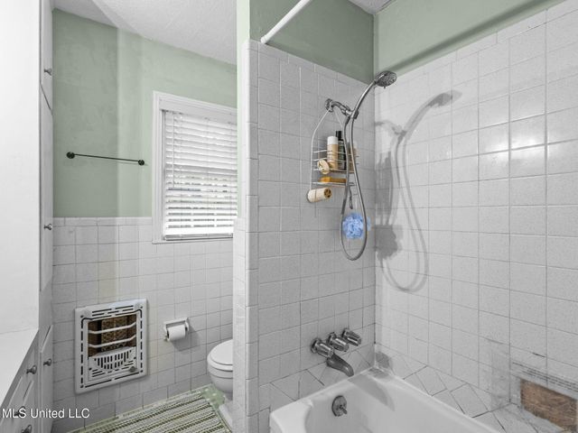 5235 Hialeah Drive, Jackson, MS 39211