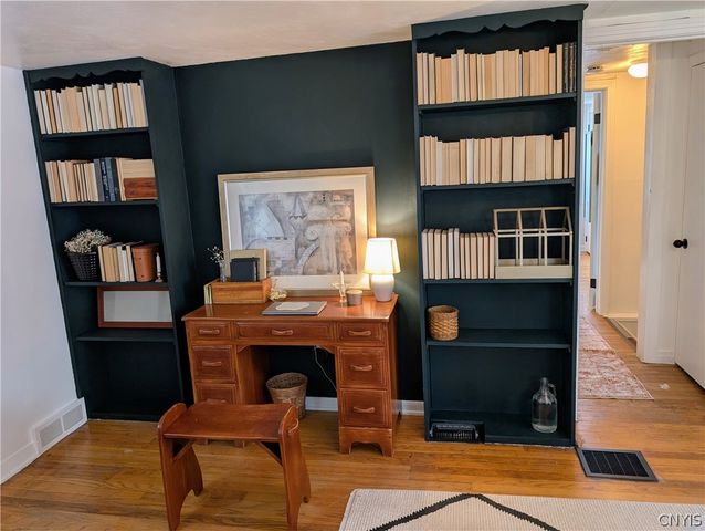527 Salisbury Park Drive, Syracuse, NY 13224
